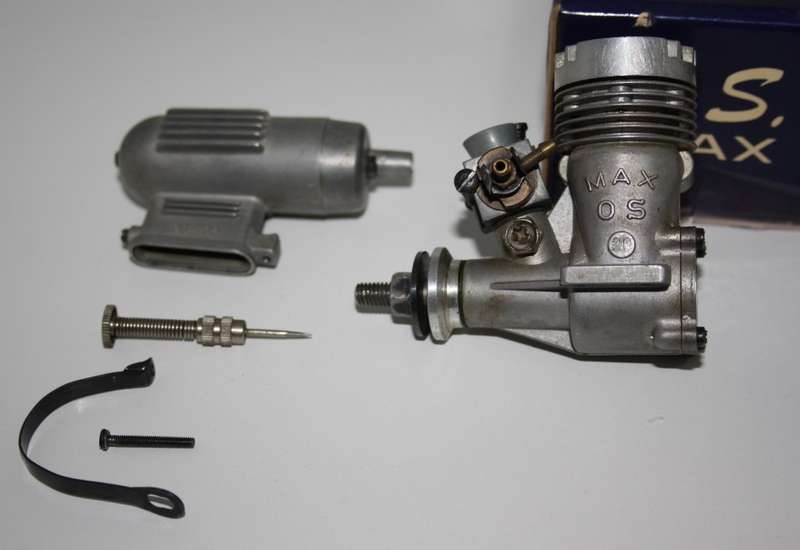 O.S.  MAX 20  RC Model Aircraft Engine & OS 702 Muffler