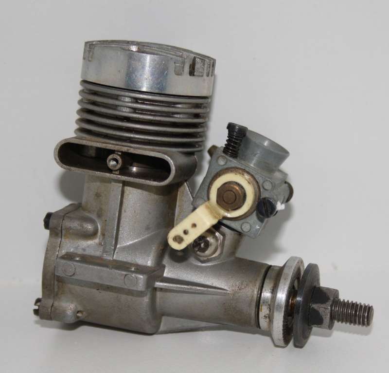 O.S.  MAX 20  RC Model Aircraft Engine & OS 702 Muffler