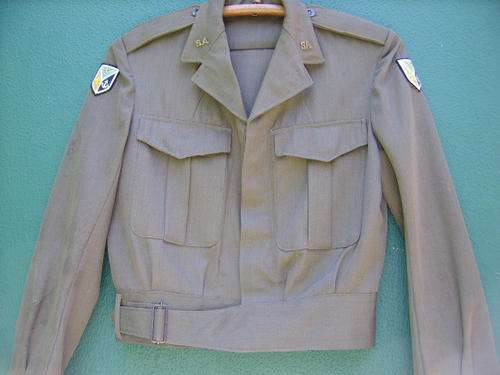 1968-SOUTH AFRICAN-COMBAT ARMY JACKET WITH CLOTH INSIGNIA-LOW START!