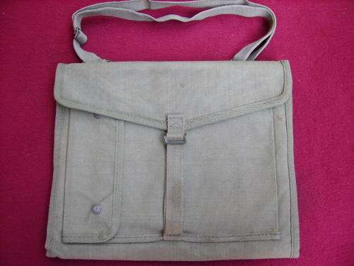 A PRE 1994-S.A.D.F-(UN-ISSUED)-OFFICER'S MAP CASE-COMPLETE WITH STRAP-Crazy Wed Auction-R1.00 START.