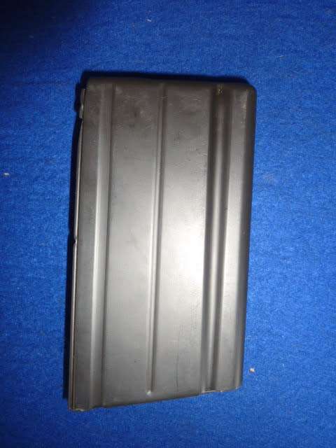 10) A R1 RIFLE AMMO MAGAZINE-GOOD CONDITION-LOW START!