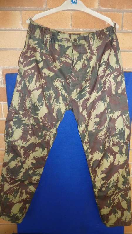 8) PORTUGEUSE / CUBAN -LIZARD PATTERN-CAMO TROUSER-FADM-FAUMIL-SIZE 3 ( MADE IN MOSAMBIQUE)-LOW STAR