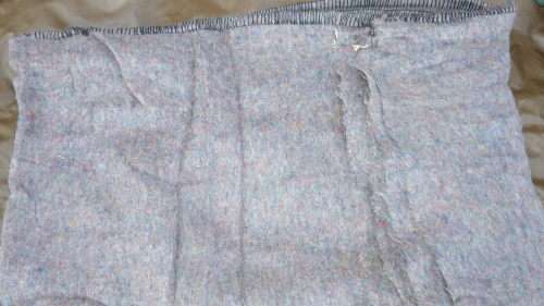 2) A RHODESIAN ISSUE BLANKET & OLIVE GREEN BLANKET WRAP-IN GOOD CONDITION-LOW START!
