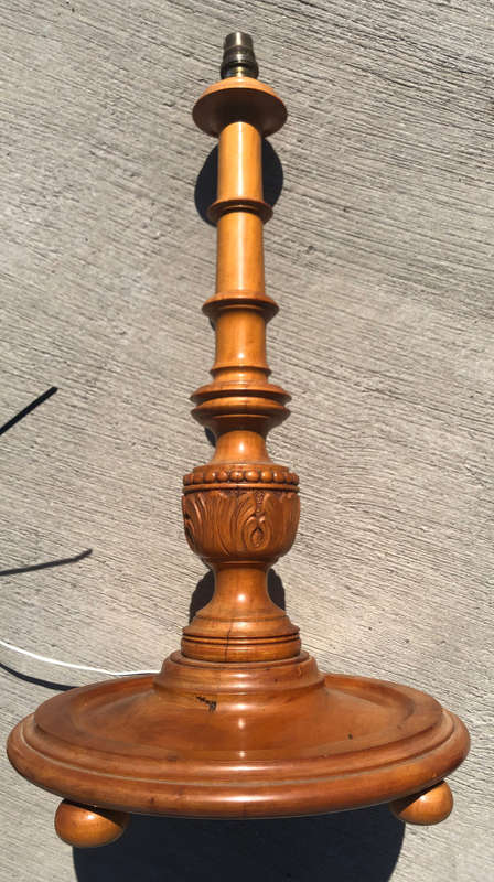 LAMP HAND CARVED WOODEN READING TABLE