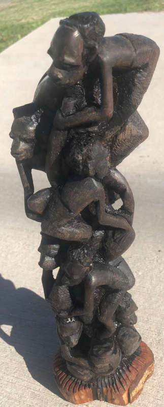 AFRICAN WOOD CARVING