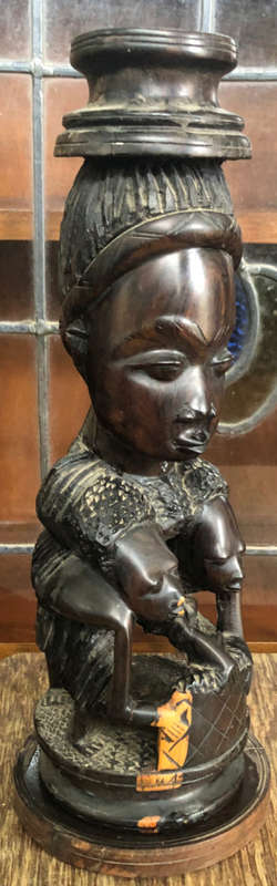 AFRICAN WOOD CARVING