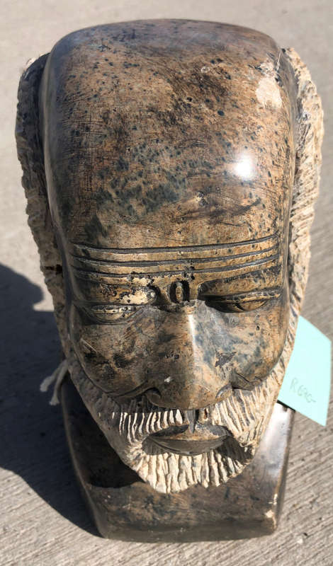 AFRICAN STONE CARVING