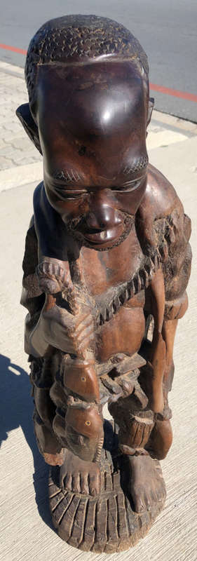 LARGE AFRICAN WOOD CARVING