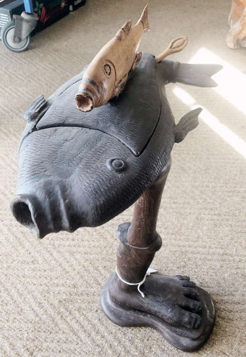 ANTIQUE FISH SERVER WOOD CARVING
