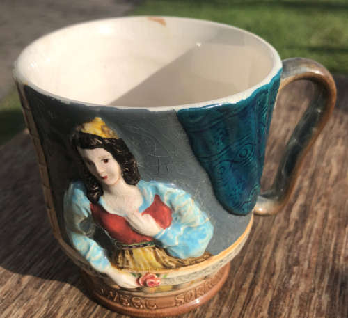 BESWICK JULIET MUG