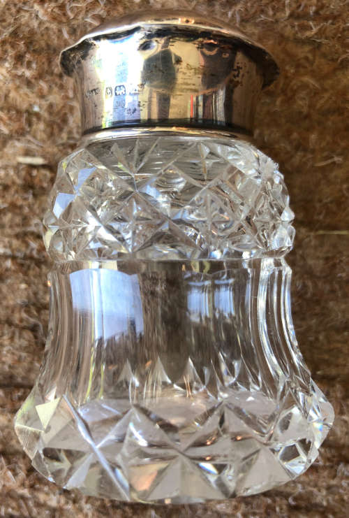 VINTAGE CRYSTAL PERFUME BOTTLE WITH SILVER HALL MARKED TOP