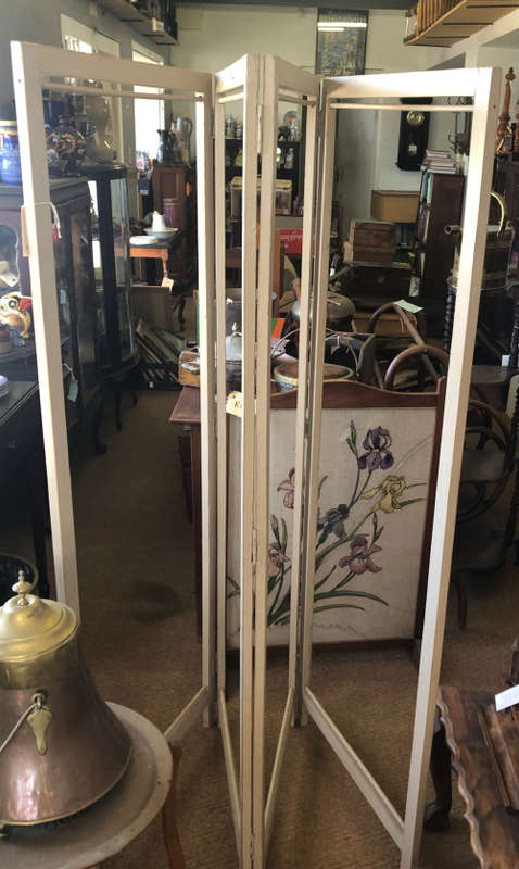 SCREEN FOUR SECTION FOLDING
