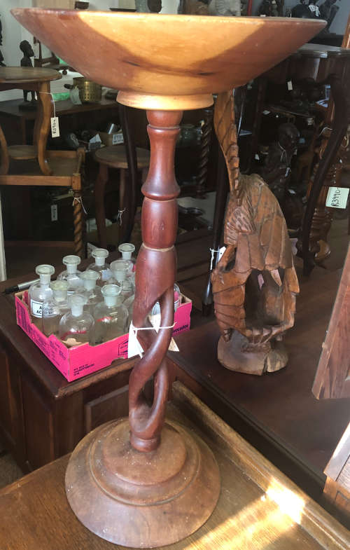 AFRICAN CARVING BOWL ON BARLEY TWIST PILLAR