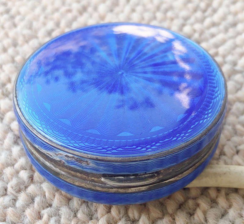 SILVER POWDER COMPACT HALLMARKED 1925