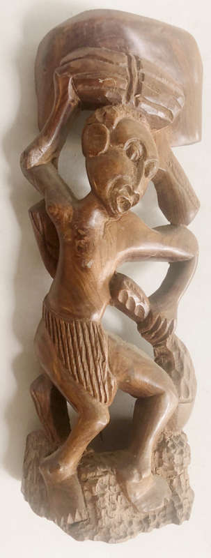 AFRICAN WOOD CARVING