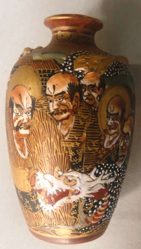 JAPANESE LATE MEIJI - EARLY TAISHO HAND PAINTED VASE