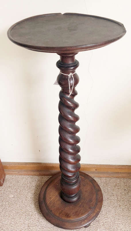 TABLE OR GUERIDON MAHOGANY BARLEY TWIST