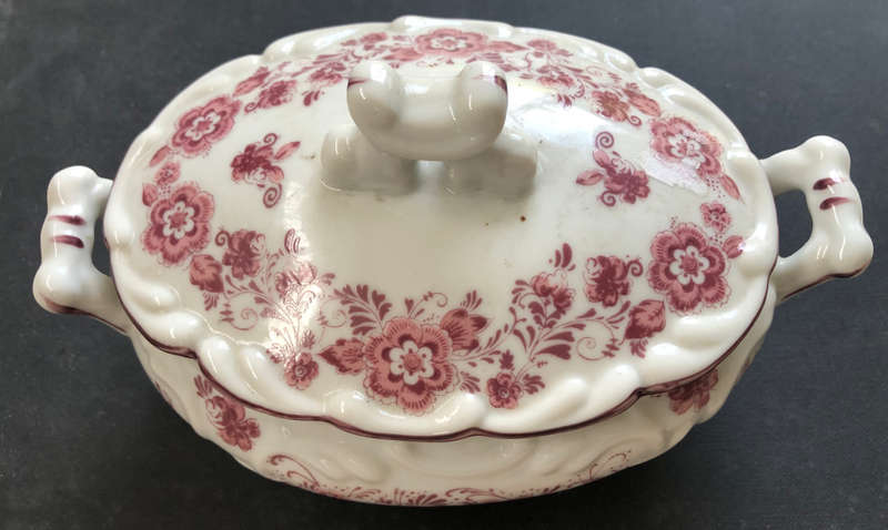 DELFT PINK OUDE MOLEN BOWL WITH LID