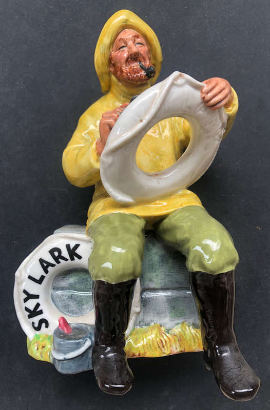 ROYAL DOULTON FIGURINE THE BOATMAN HN 2417