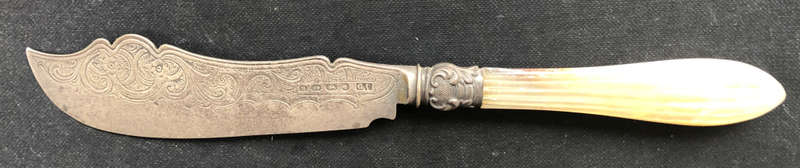 SILVER CAKE SAW MOTHER OF PEARL HANDLE HALLMARKED 1861