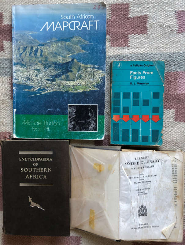 OXFORD DICTIONARY 1536 PAGES, ENCYCLOPAEDIA OF SOUTHERN AFRICA AND TWO OTHER REFERENCE BOOKS