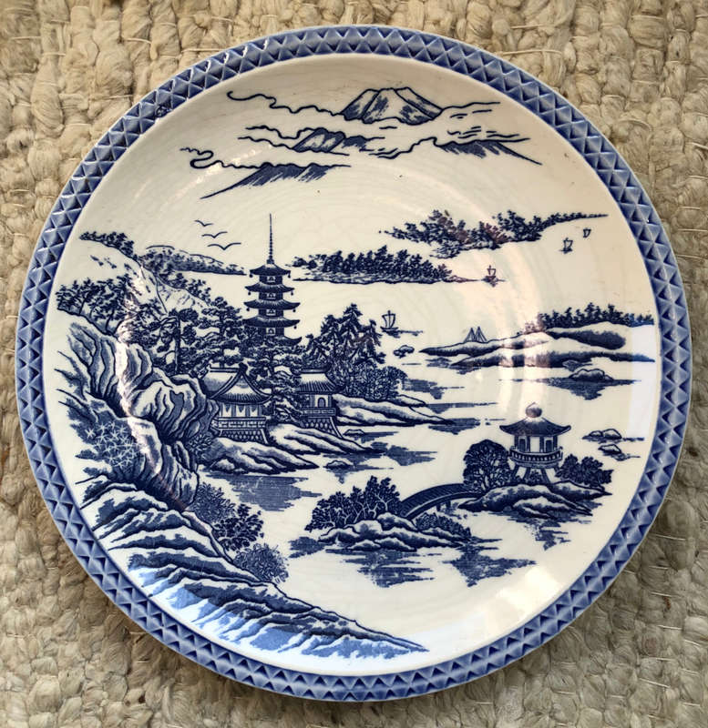 BLUE AND WHITE LARGE PLATE OR CHARGER