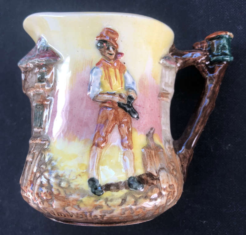ROYAL DOULTON SAM WELLER D6398 THE PICKWICK PAPERS JUG IN SMALL RELIEF