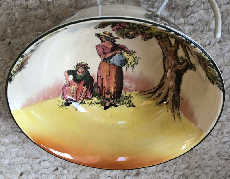 ROYAL DOULTON OLD ENGLISH SCENES THE GLEANERS SALAD BOWL D6123