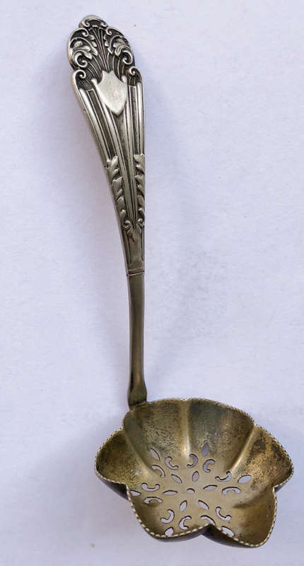 SPOON SUGAR SIFTER 1895 SILVER PLATED