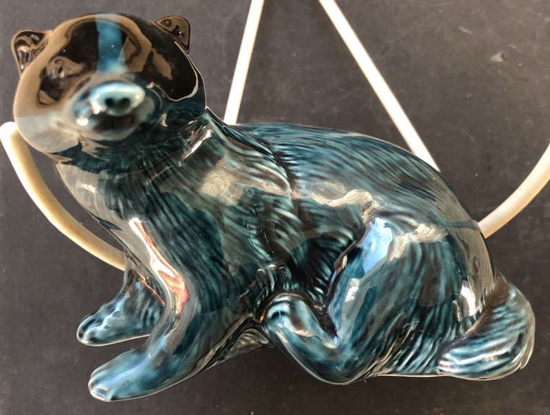 POOLE POTTERY VINTAGE BADGER NUMBER 737
