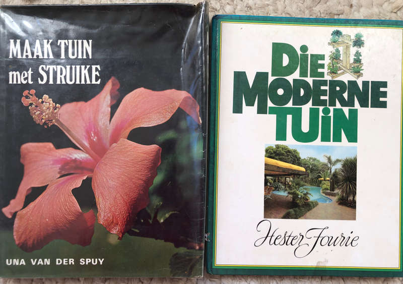 MAAK TUIN MET STRUIKE DEUR UNA VAN DER SPUY EN DIE MODERNE TUIN DEUR HESTER FOURIE