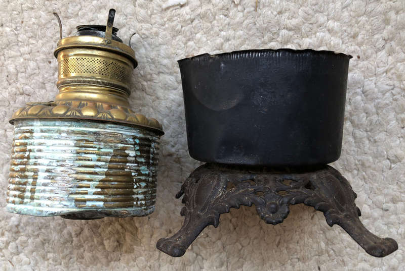 OIL LAMP ANTIQUE CONSOLIDATED CAST IRON BASE AND BRASS FONT BURNER