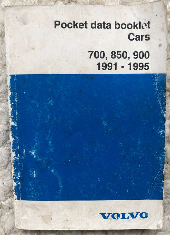 VOLVO POCKET DATA BOOKLET CARS 700, 850, 900 1991-1995