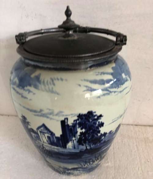 DOULTON BURSLEM BISCUIT BARREL