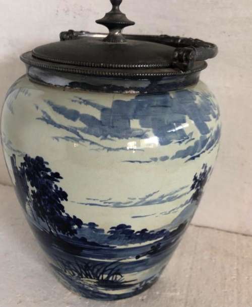 DOULTON BURSLEM BISCUIT BARREL