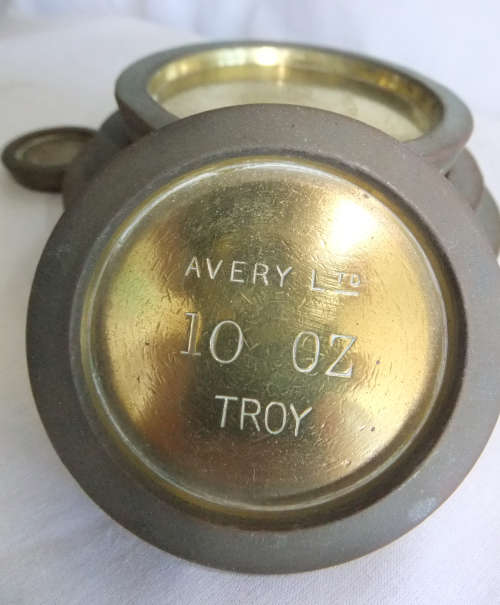 Set of 7 brass weights