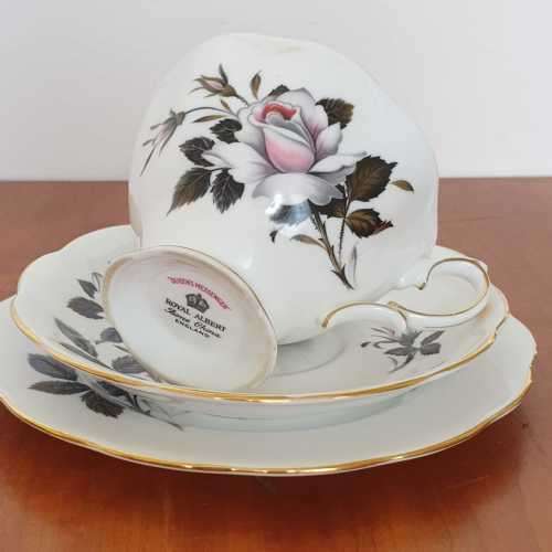 Royal Albert ` Queen`s Messenger ` Tea Set