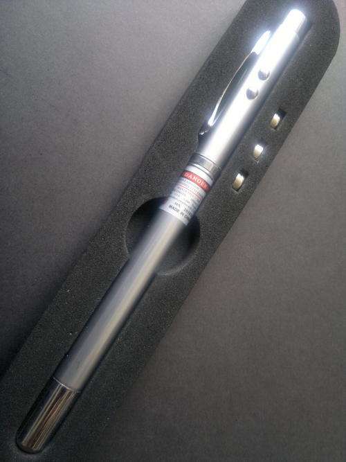 Red Ray LED Scalable Laser Pointer Pen