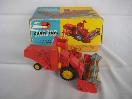 Corgi Massey Ferguson Combine Harvester No.1111 - Scale 1/43