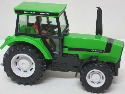 Britains Deutz Fahr DX6.50 Tractor - Scale 1/32