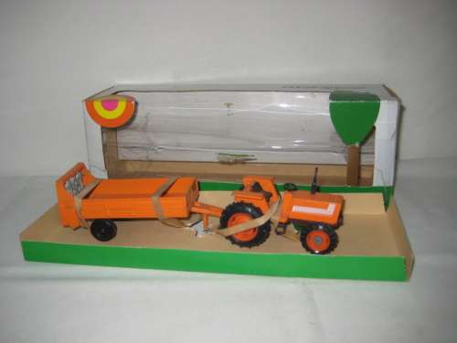 Yakson Fiat Tractor + Trailer - Made in South Africa by Elvinco - Scale 1/43