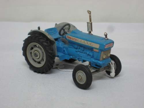 Corgi Ford 5000 Tractor - Scale 1/43 - No 67