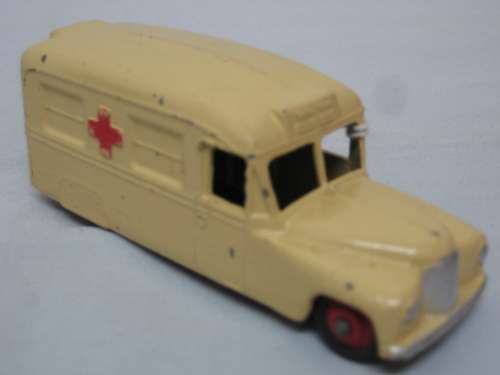 Dinky Daimler Ambulance - No 30h/253