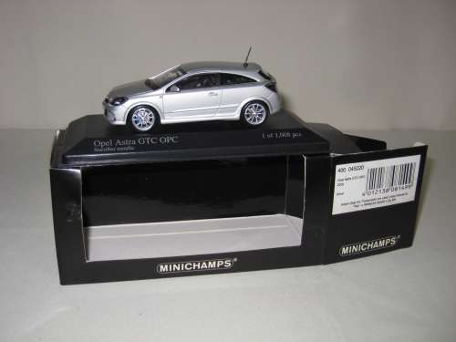 Minichamps Opel Astra GTC OPC 2006 - No. 400 045220
