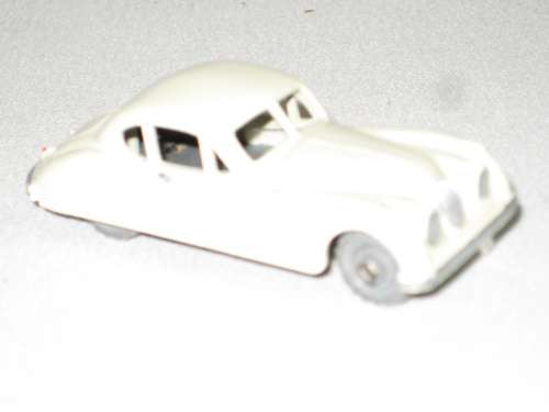 Matchbox Lesney Jaguar XK140 - No 32