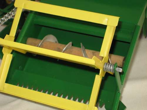 John Deere Harvester - With Auger Feed