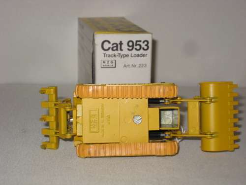 Caterpillar 953  Track Loader by NZG  - Boxed