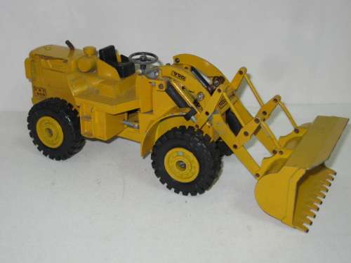 Caterpillar 950 Construction Wheel Loader by Strenco - West Germany - Length 275 mm