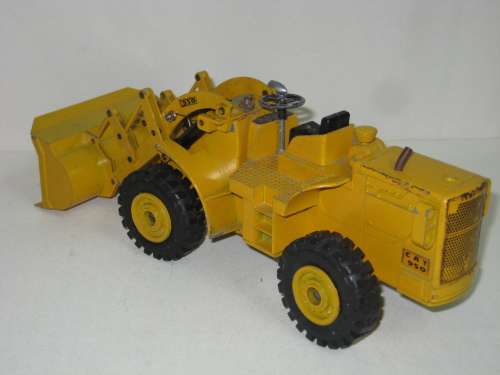 Caterpillar 950 Construction Wheel Loader by Strenco - West Germany - Length 275 mm