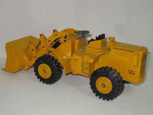 Caterpillar 950 Construction Wheel Loader by Strenco - West Germany - Length 275 mm